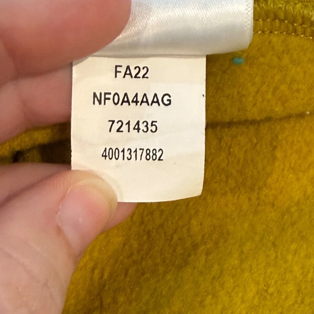 The North Face Mens Yellow Fleece Box Logo Shorts Never Stop Medium